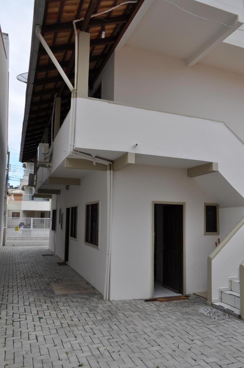 Apartamentos Bombinhas - 140 Metros Da Praia Extérieur photo